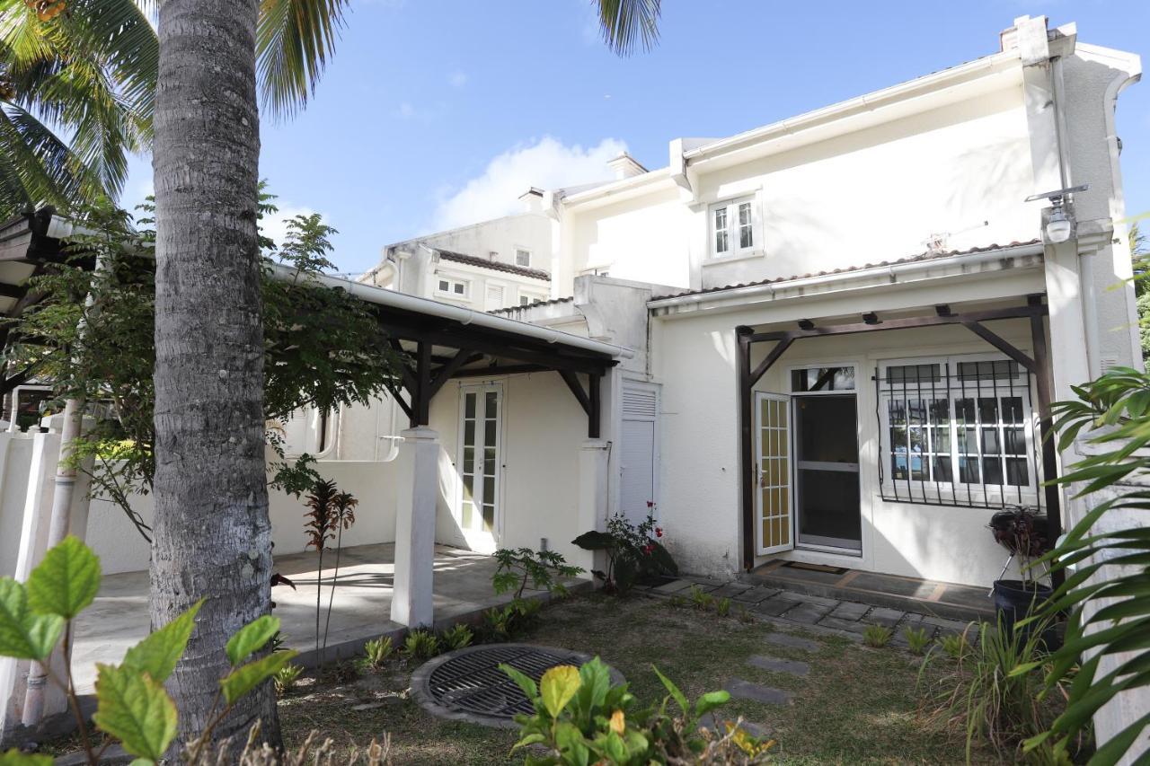 Fully Furnished Luxury Villa 3 Right On A Blue Ocean Belle Mare Dış mekan fotoğraf