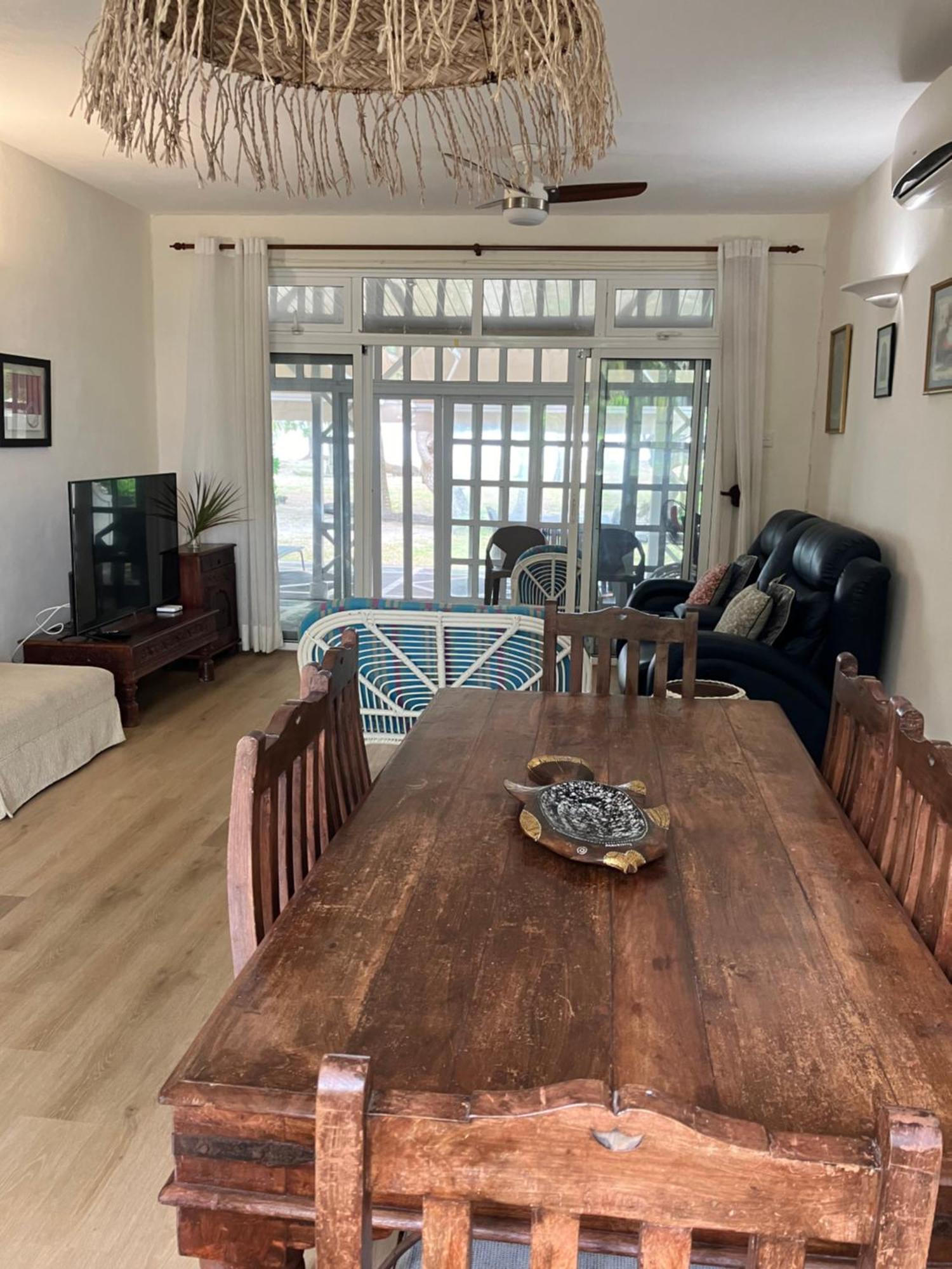 Fully Furnished Luxury Villa 3 Right On A Blue Ocean Belle Mare Dış mekan fotoğraf